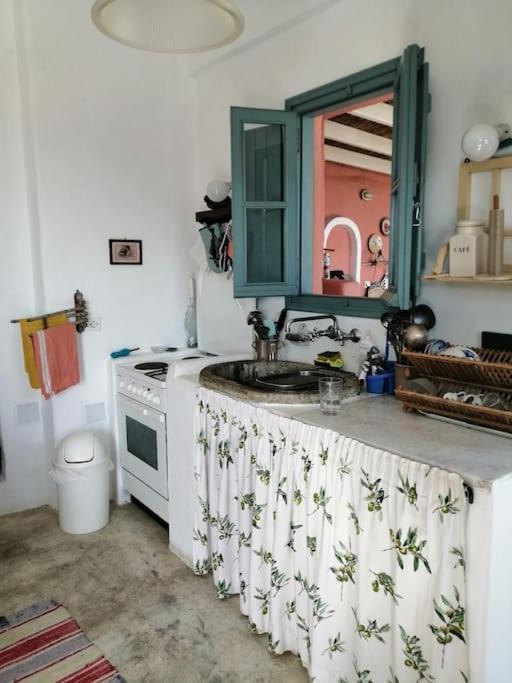 Villa Casa Dei Melograni At Vourlidia Leros Vromolithos Esterno foto