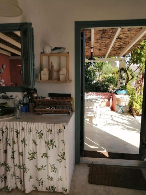 Villa Casa Dei Melograni At Vourlidia Leros Vromolithos Esterno foto
